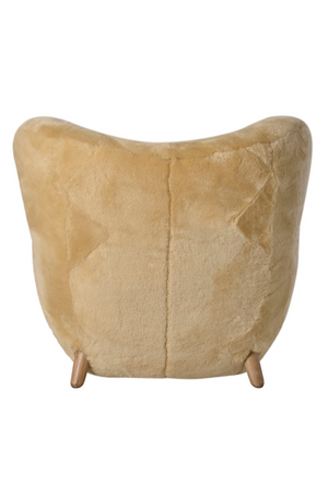 Sheepskin Modern Lounge Chair | Andrew Martin Manx | Oroa.com