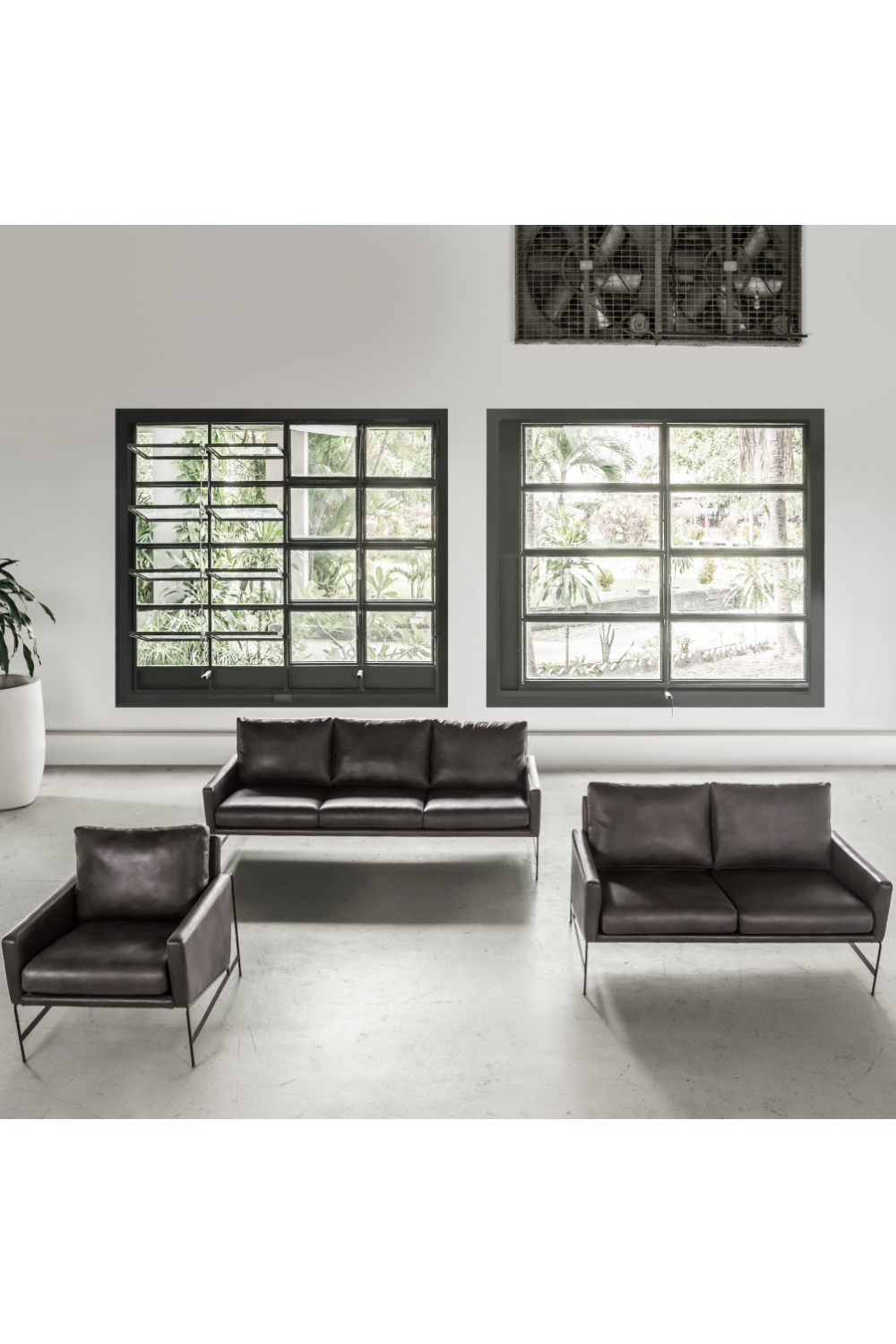 Black Leather Sofa | Andrew Martin Vanessa | Oroa.com