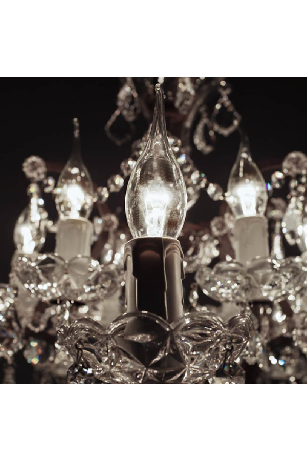 Mid-Century Modern Chandelier | Andrew Martin Crystal | Oroa.com