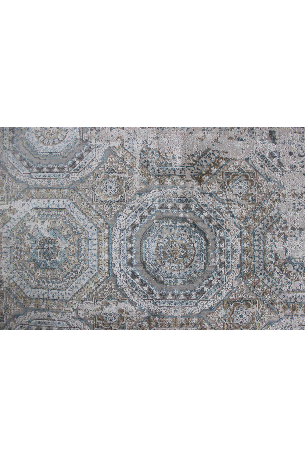 Vintage Medallion Persian Rug | Andrew Martin Syrio | Oroa.com