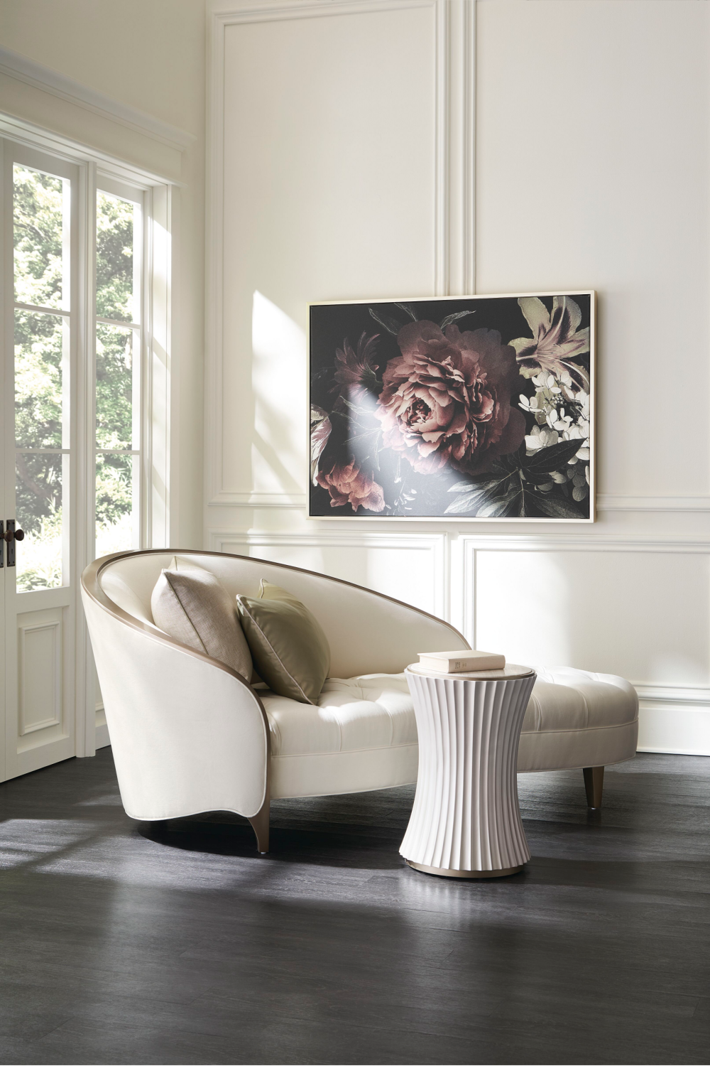 White Scalloped Accent Table | Caracole Valentina | Oroa.com