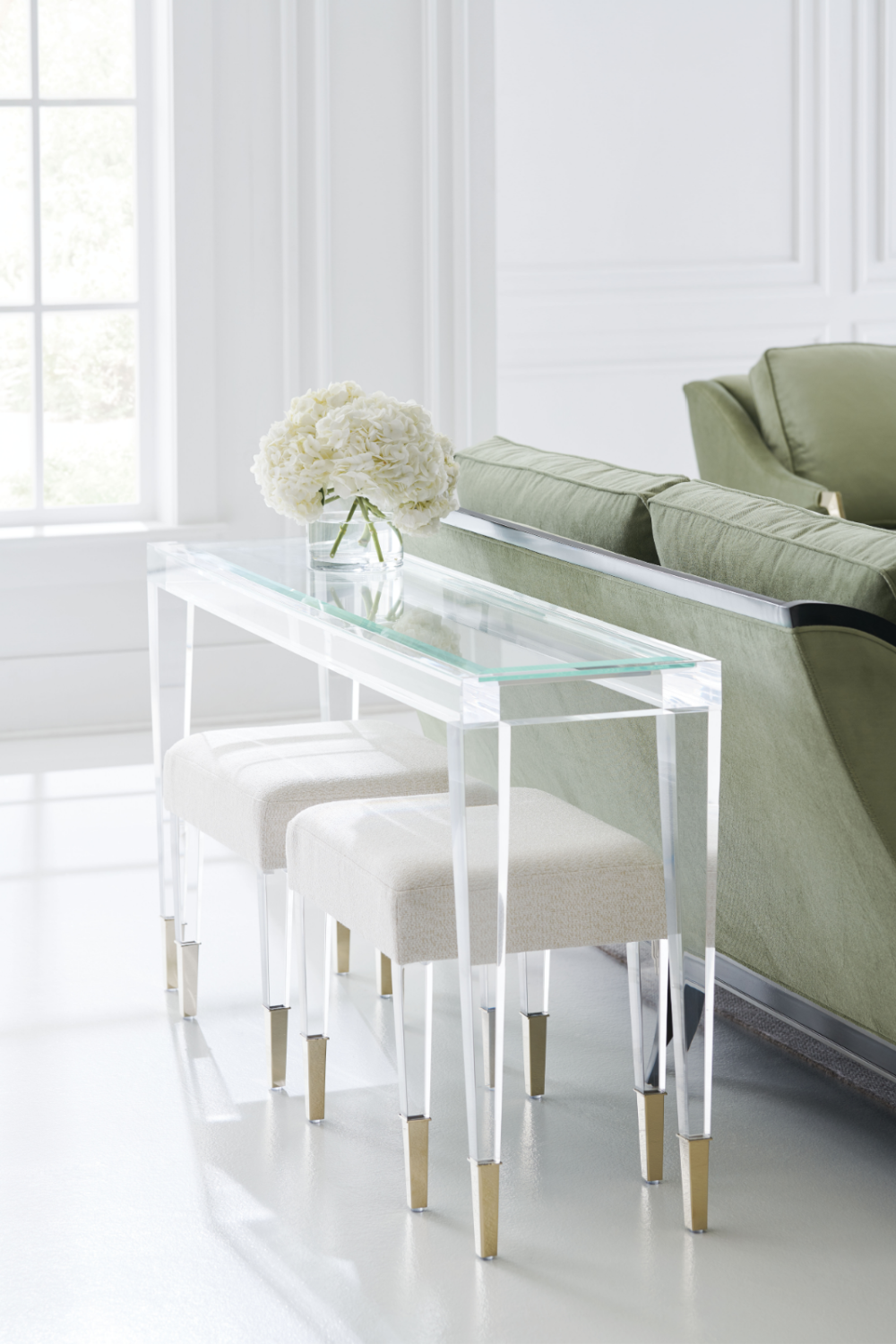 Transparent Modern Console Table | Caracole Ahhhhh | Oroa.com