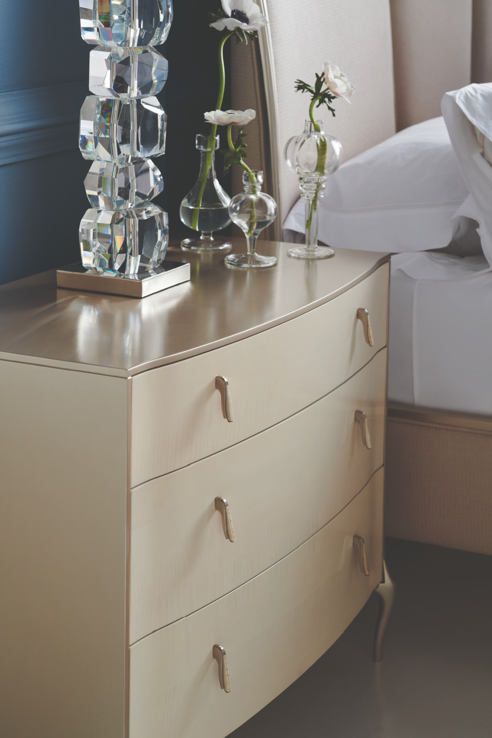 Cream Modern Nightstand | Caracole Good Impression | Oroa.com