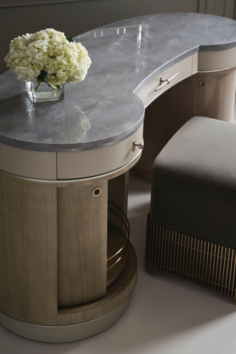 Swivel Shelf Dressing Table | Caracole Vanity Fair | Oroa.com