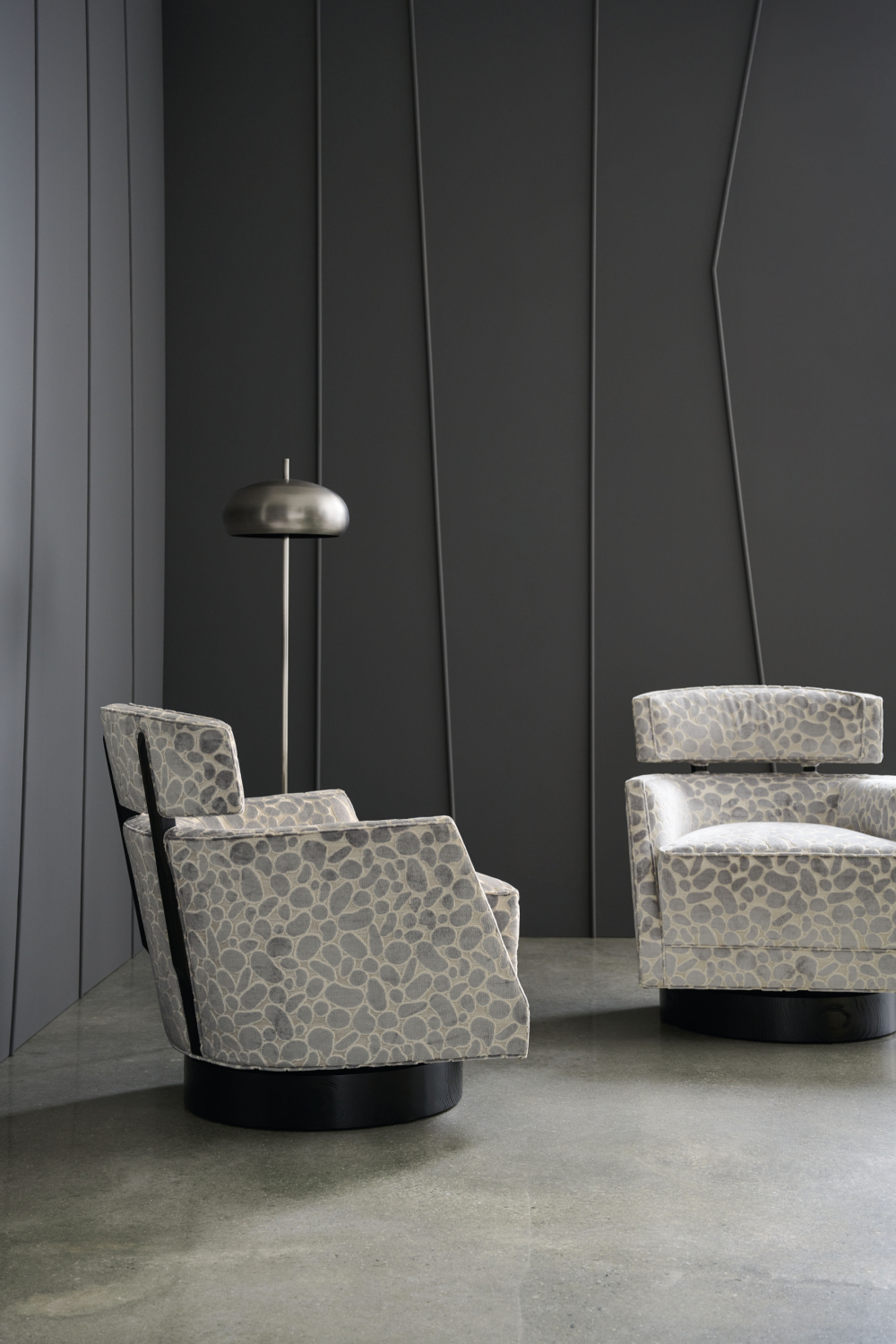 Velvet Modern Swivel Chair | Caracole Recut | Oroa.com