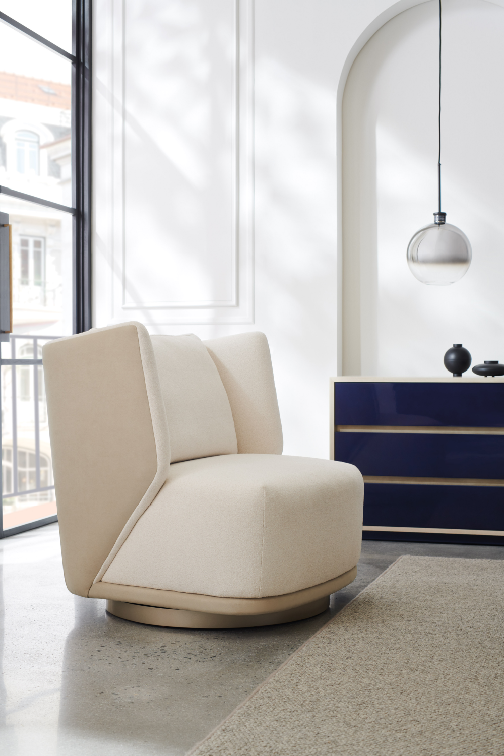 White Bouclé Swivel Chair | Caracole Seville | Oroa.com