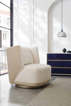   White Bouclé Swivel Chair | Oroa.com