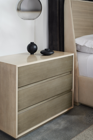 Monochromatic Modern Nightstand L | Caracole Da Vita | Oroa.com