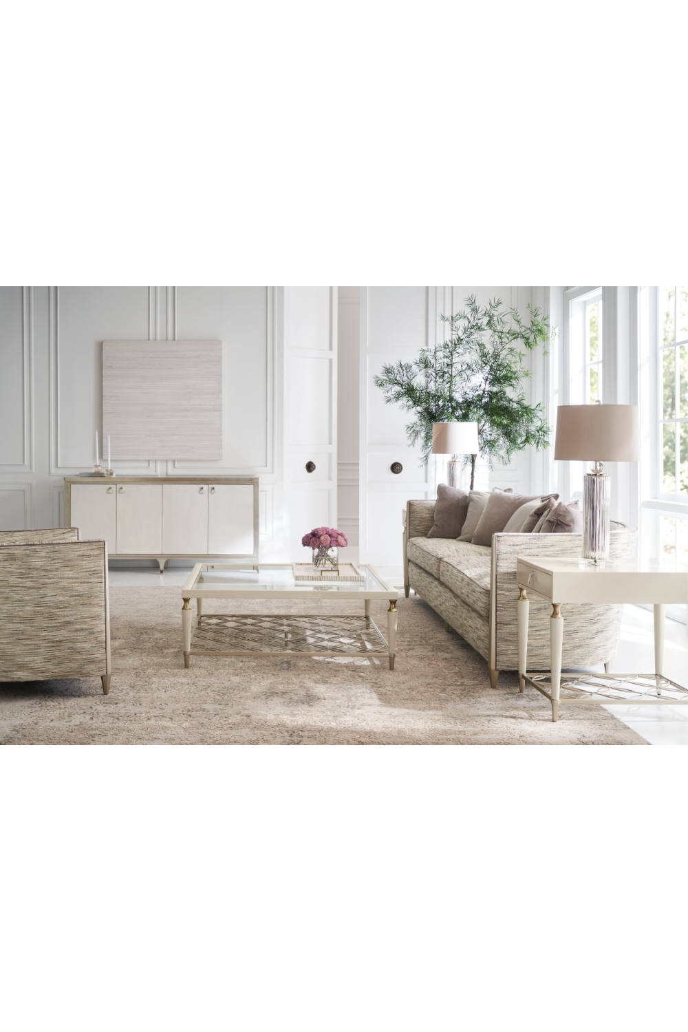 Classic Piped Sofa | Caracole Piping Hot | Oroatrade.com