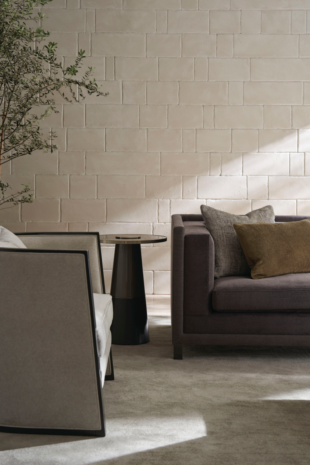 Brown Classic Sofa | Caracole Tuxedo | Oroa.com