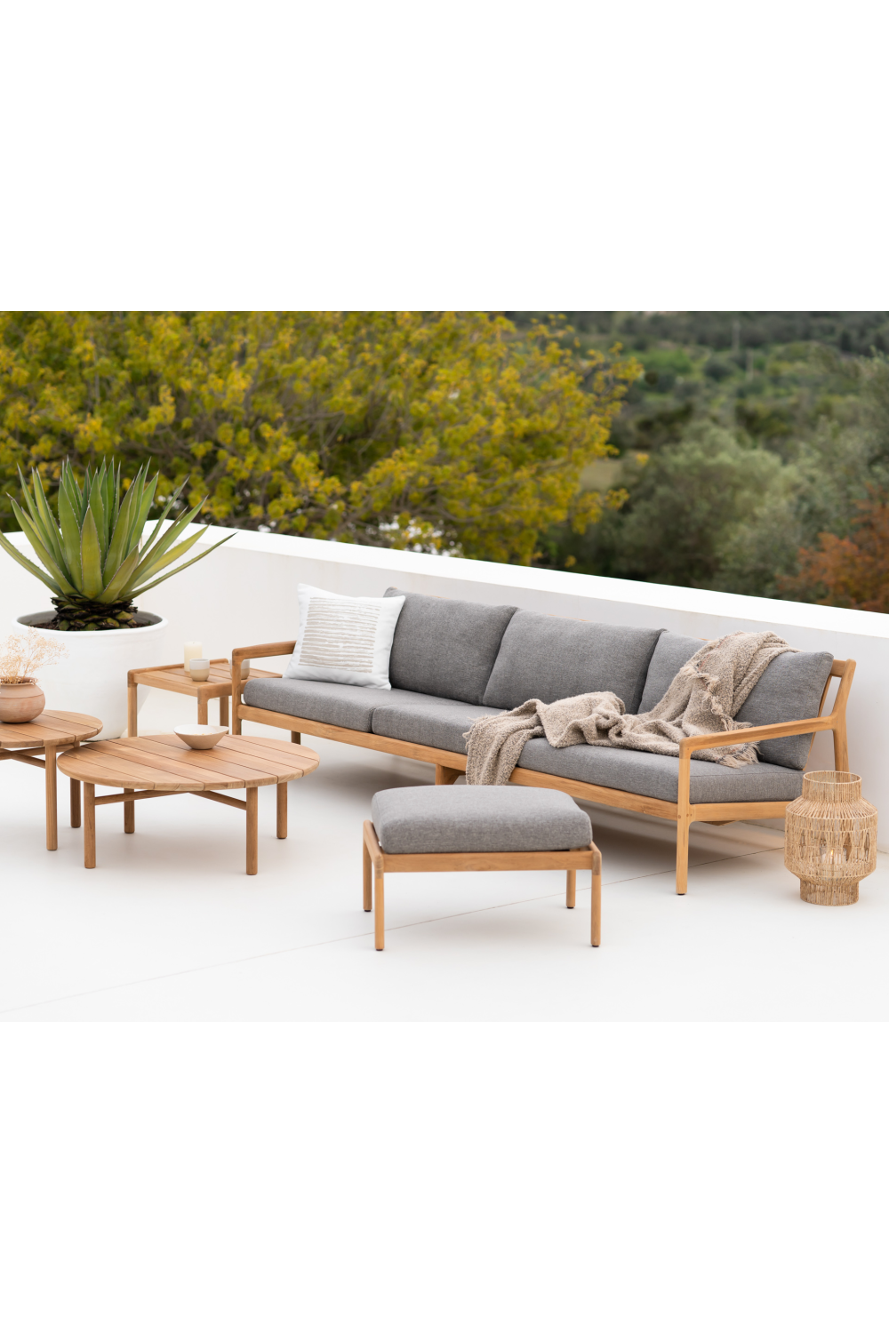 Teak 3+ Seater Outdoor Sofa | Ethnicraft Jack | Oroa.com