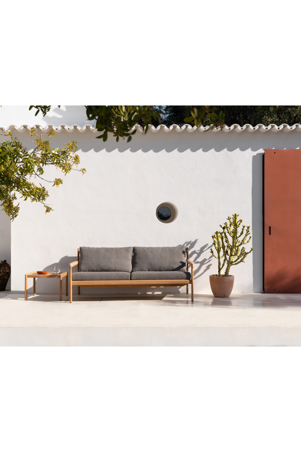 Teak Framed Outdoor Sofa | Ethnicraft Jack