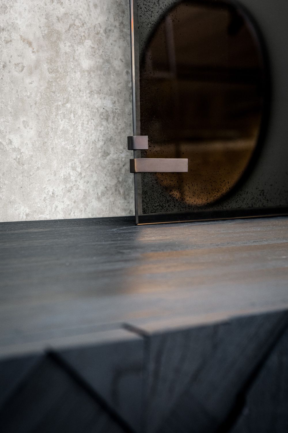 Black Teak Sideboard | Ethnicraft Graphic | OROA