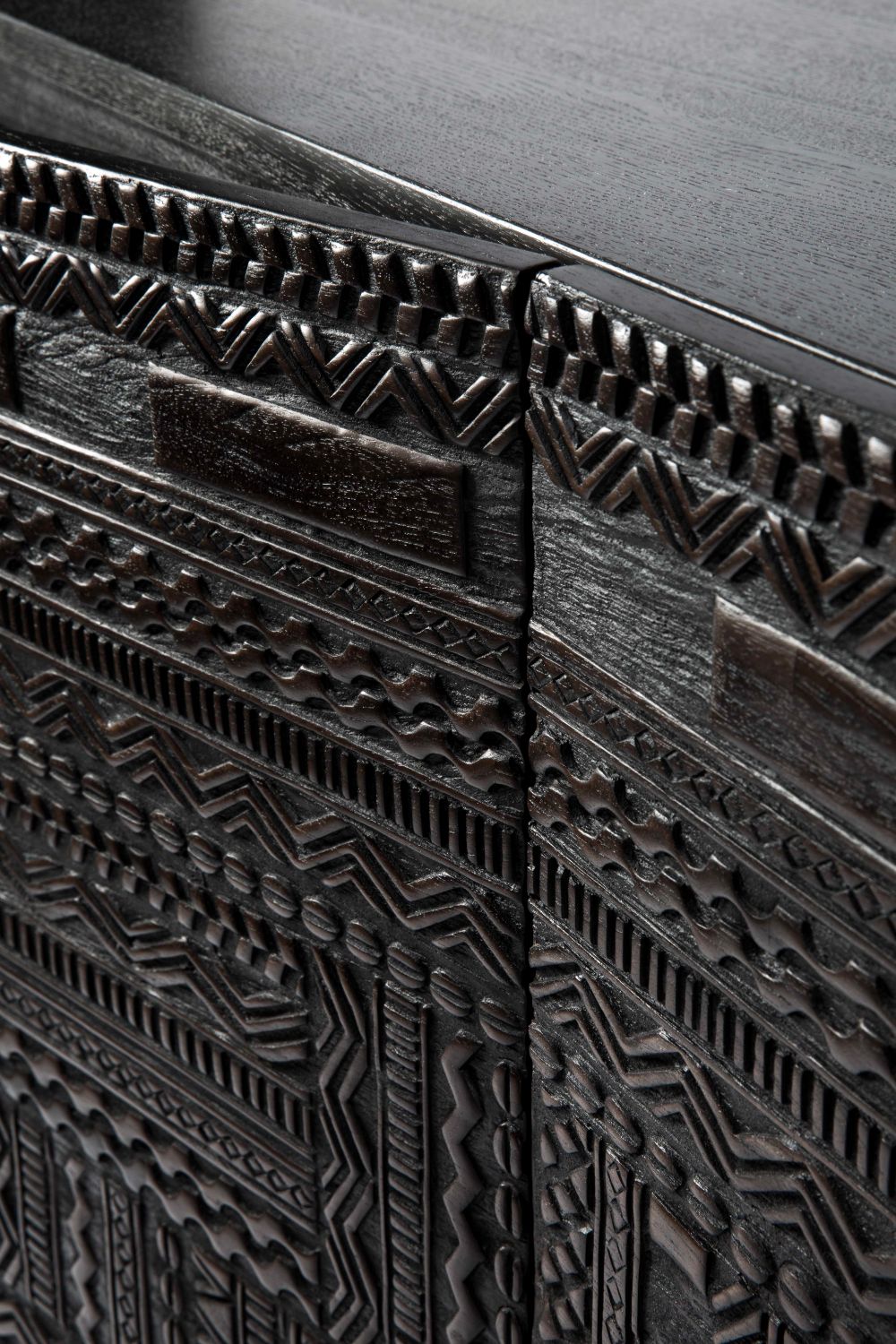 Black Teak Carved Sideboard | Ethnicraft Tabwa | OROA