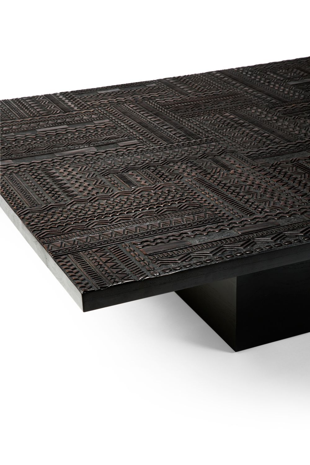 Carved Teak Coffee Table | Ethnicraft Tabwa | Oroa.com