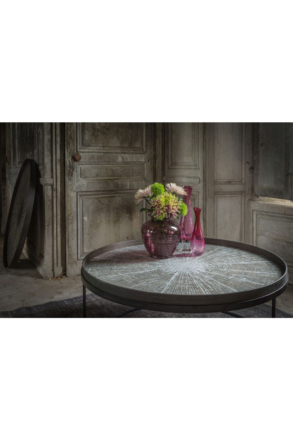 Round Tray Coffee Table | Ethnicraft | OROA