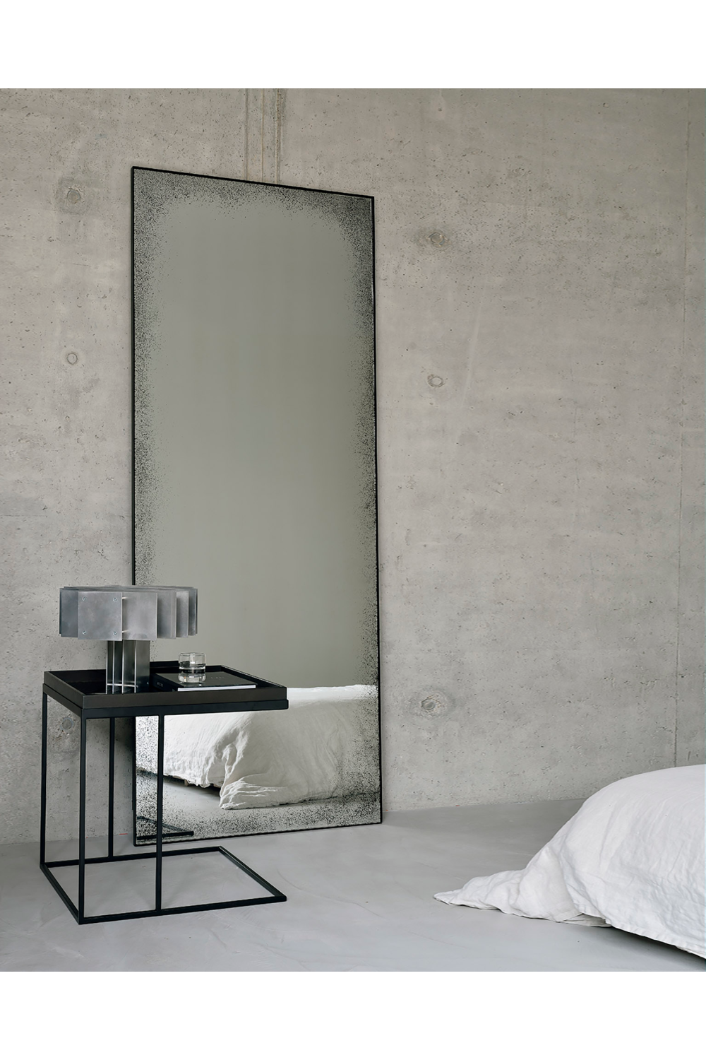 Industrial Floor Mirror | Ethnicraft Clear | OROA.COM