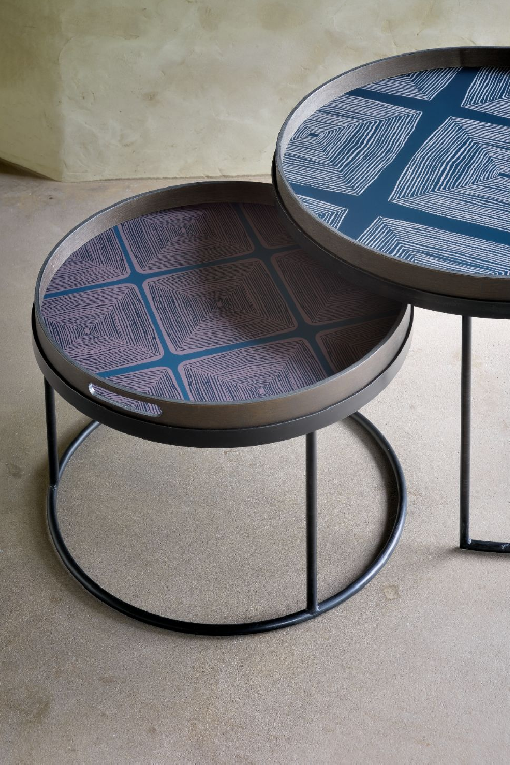 Round Tray Coffee Table set (2) | Ethnicraft | OROA TRADE