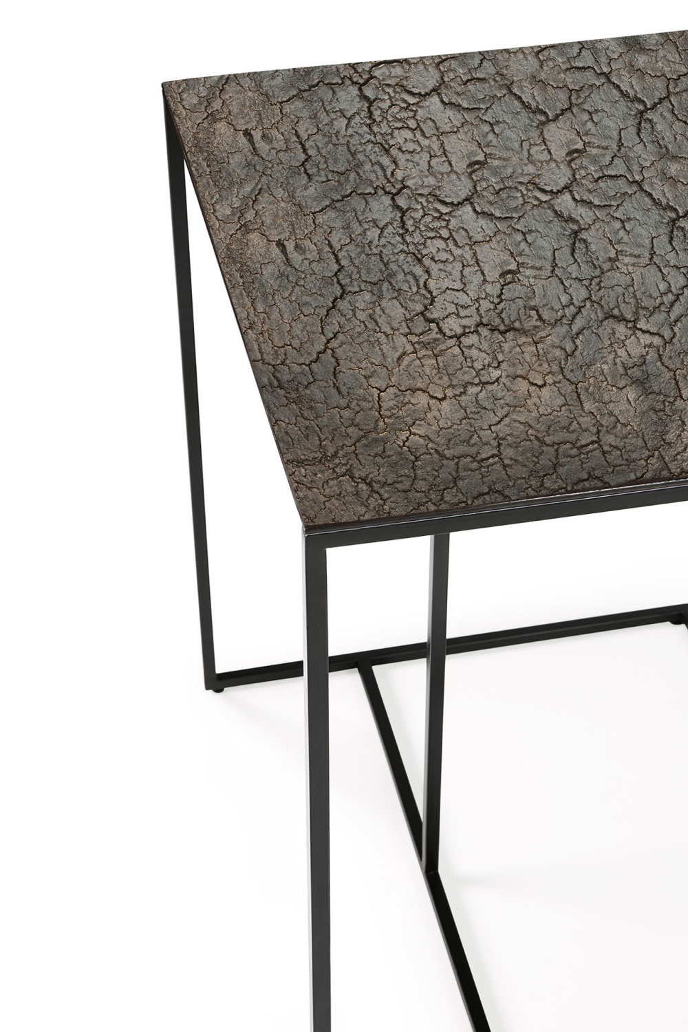 Mineral Three-Legged Side Table | Ethnicraft Triptic | Oroa.com