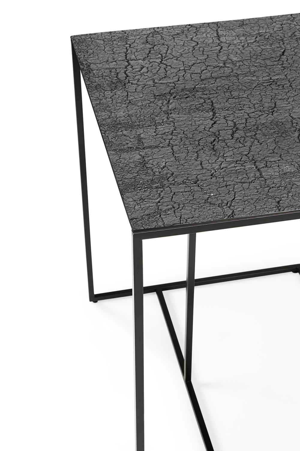 Mineral Three-Legged Side Table | Ethnicraft Triptic | Oroa.com