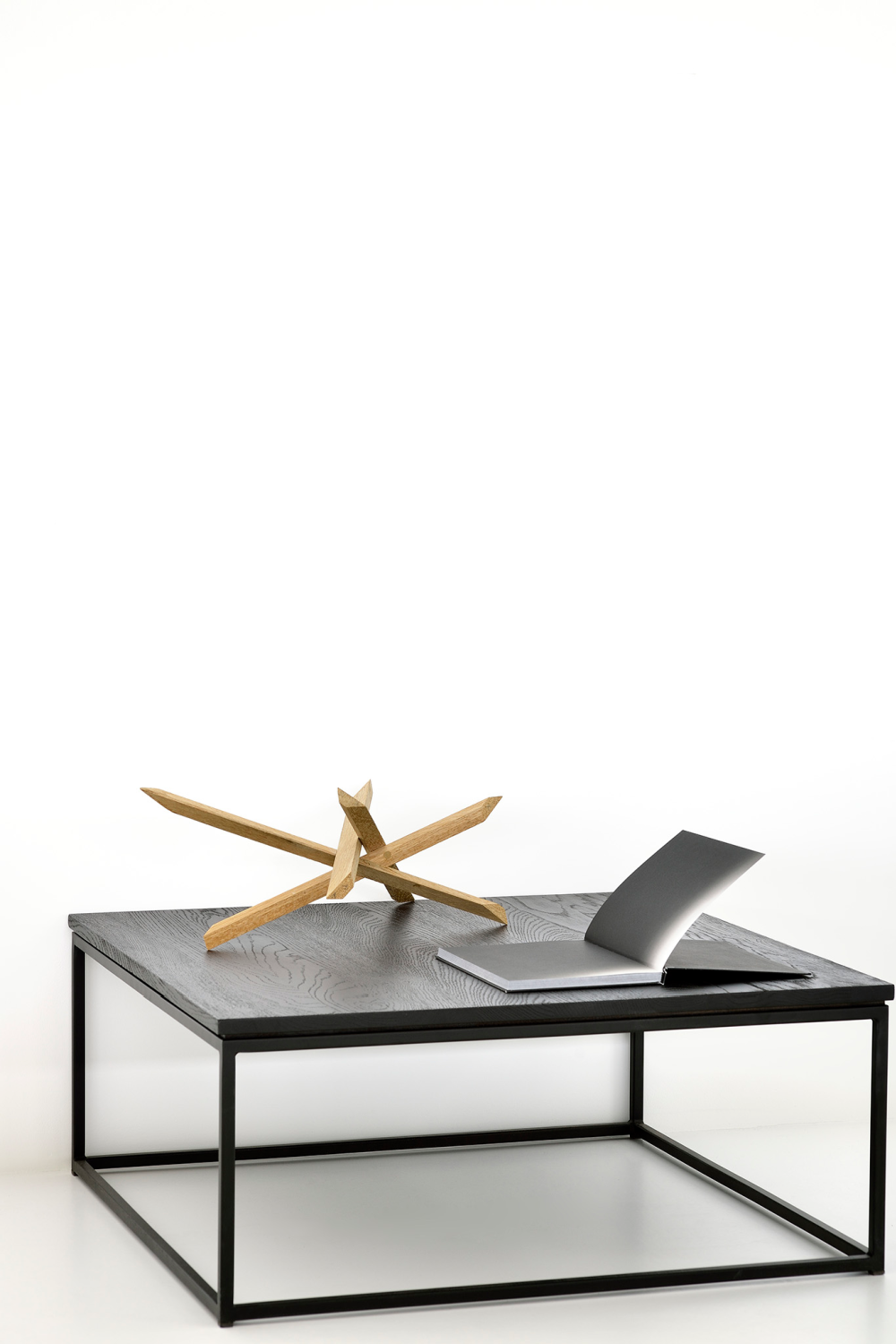 Black Metal Frame Coffee Table | Ethnicraft Thin | OROA.COM