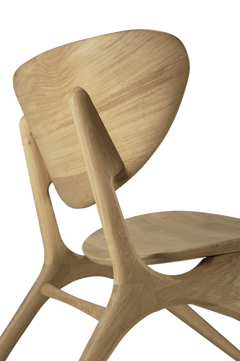 Oak Curved Lounge Chair | Ethnicraft Eye | Oroa.com