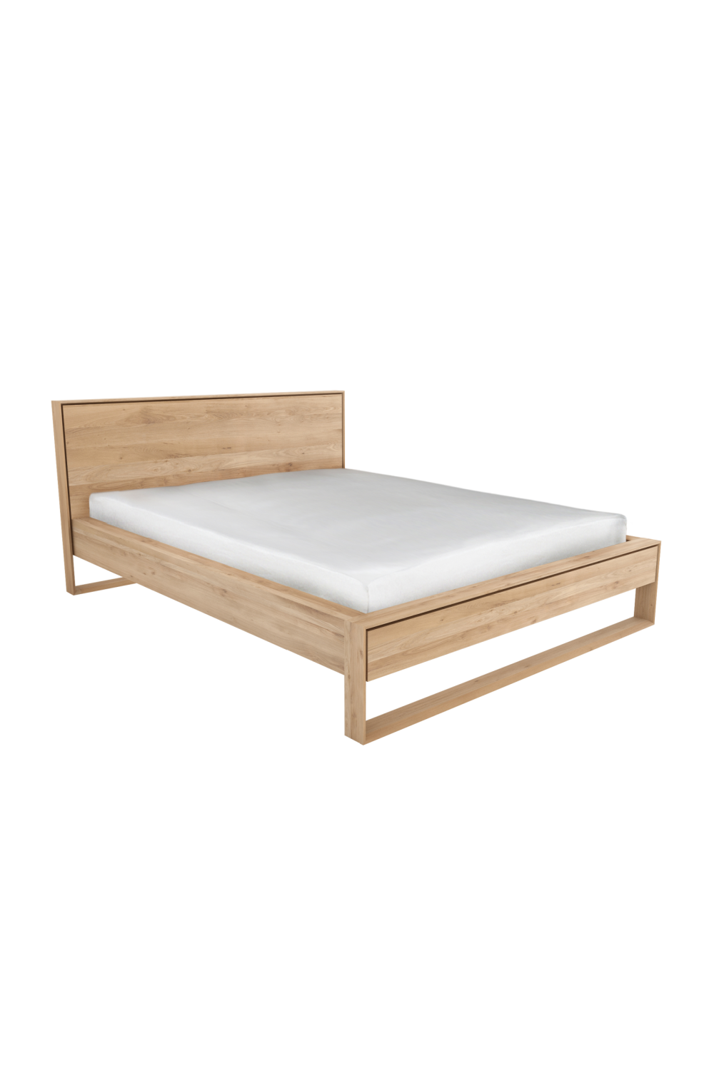 Solid Oak Bed | Ethnicraft Nordic II | OROA.COM