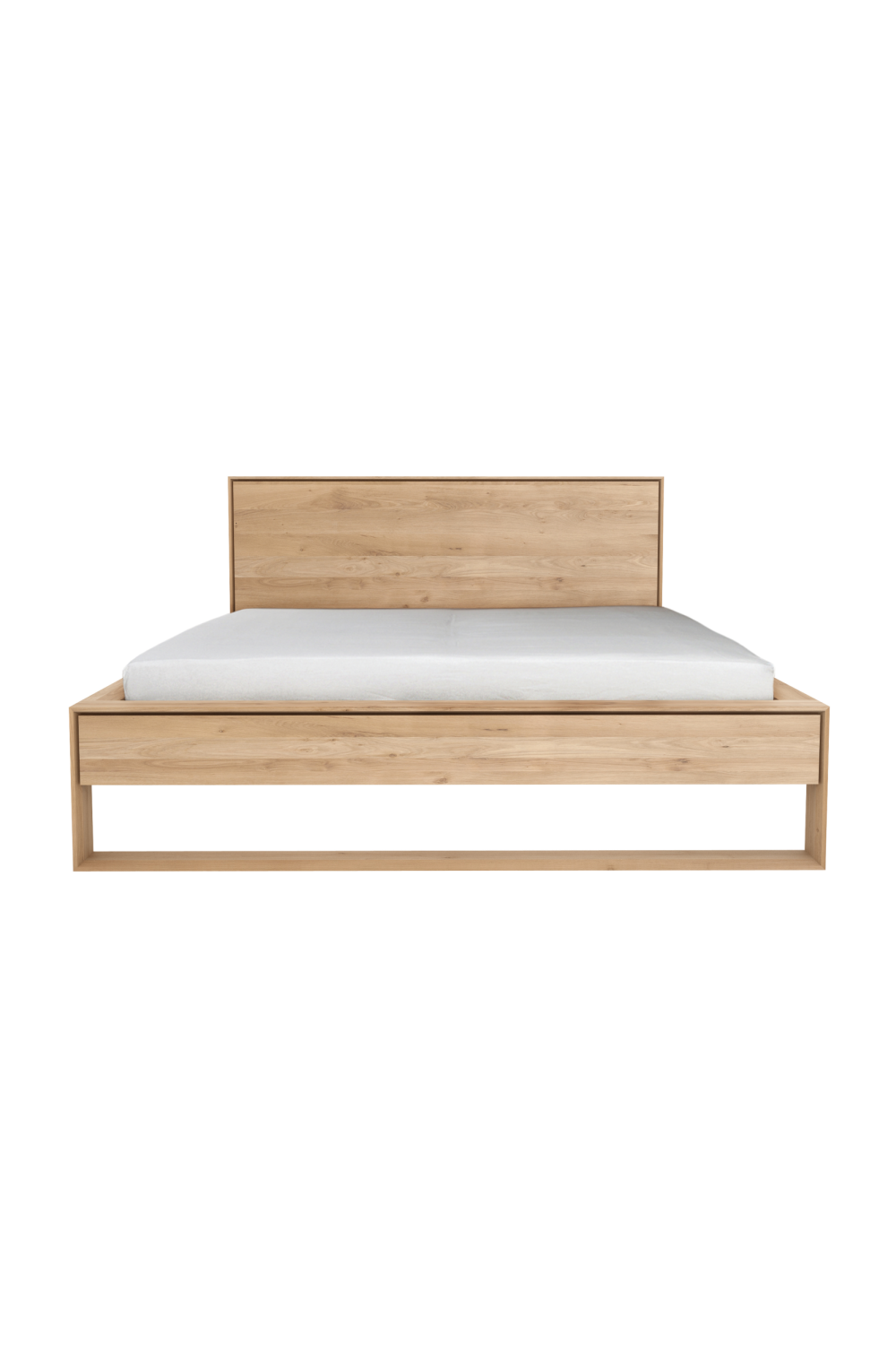 Solid Oak Bed | Ethnicraft Nordic II | OROA.COM