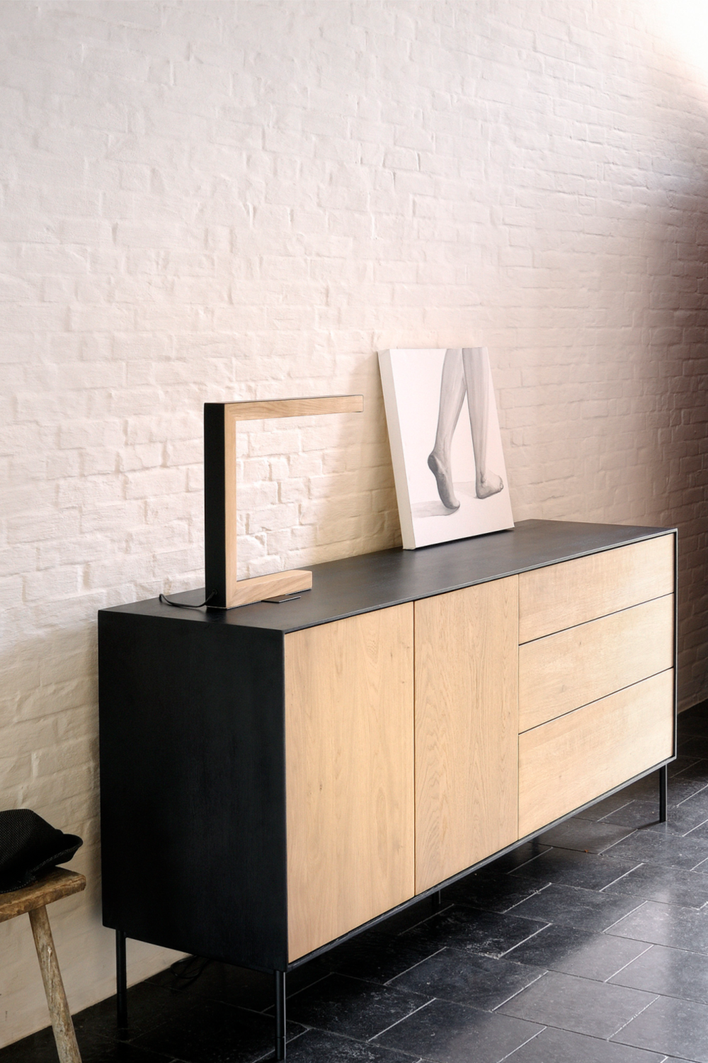 Varnished Oak Sideboard | Ethnicraft Blackbird | Oroa.com