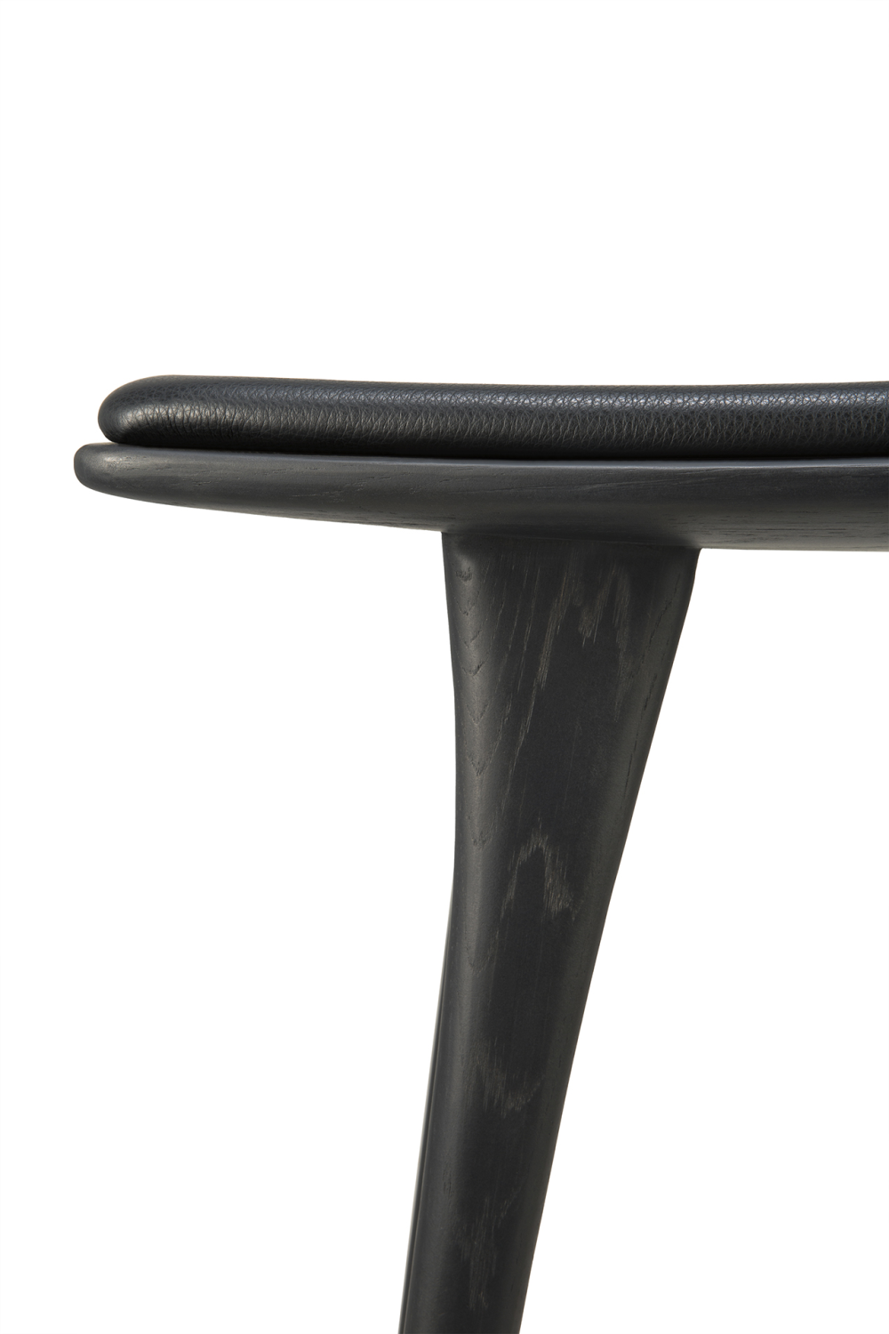 Classic Black Oak Counter Stool | Ethnicraft Osso | Oroa.com