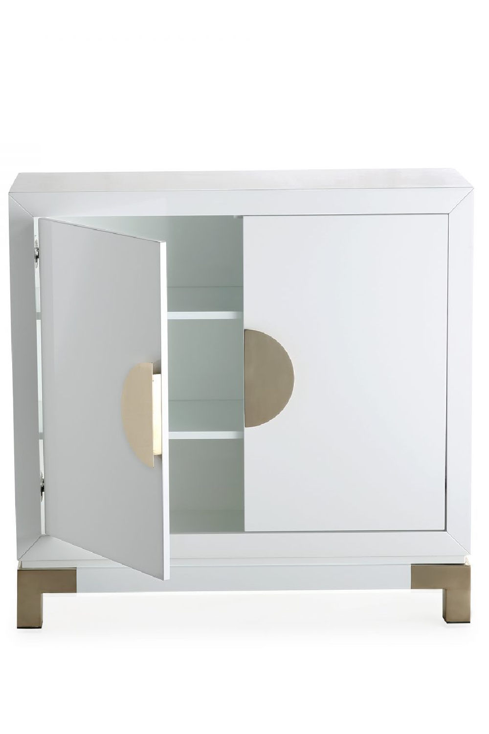2-Door White Lacquer Sideboard | Liang & Eimil Otium | Oroa.com