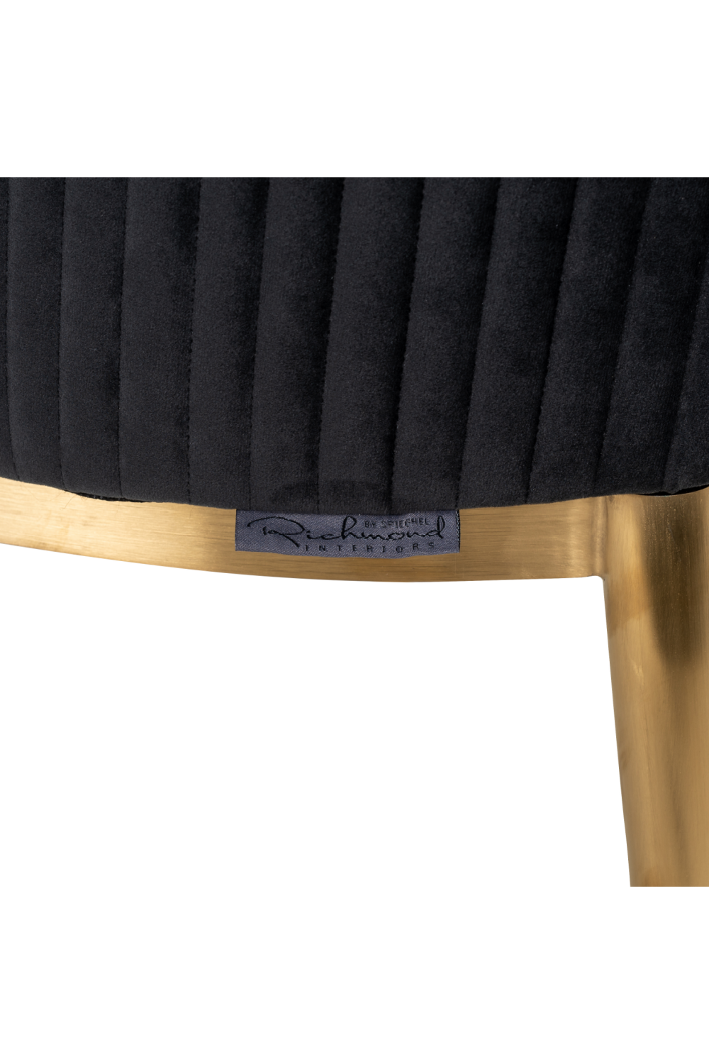 Velvet Dining Armchair | Richmond Interiors Breeze | Oroa.com