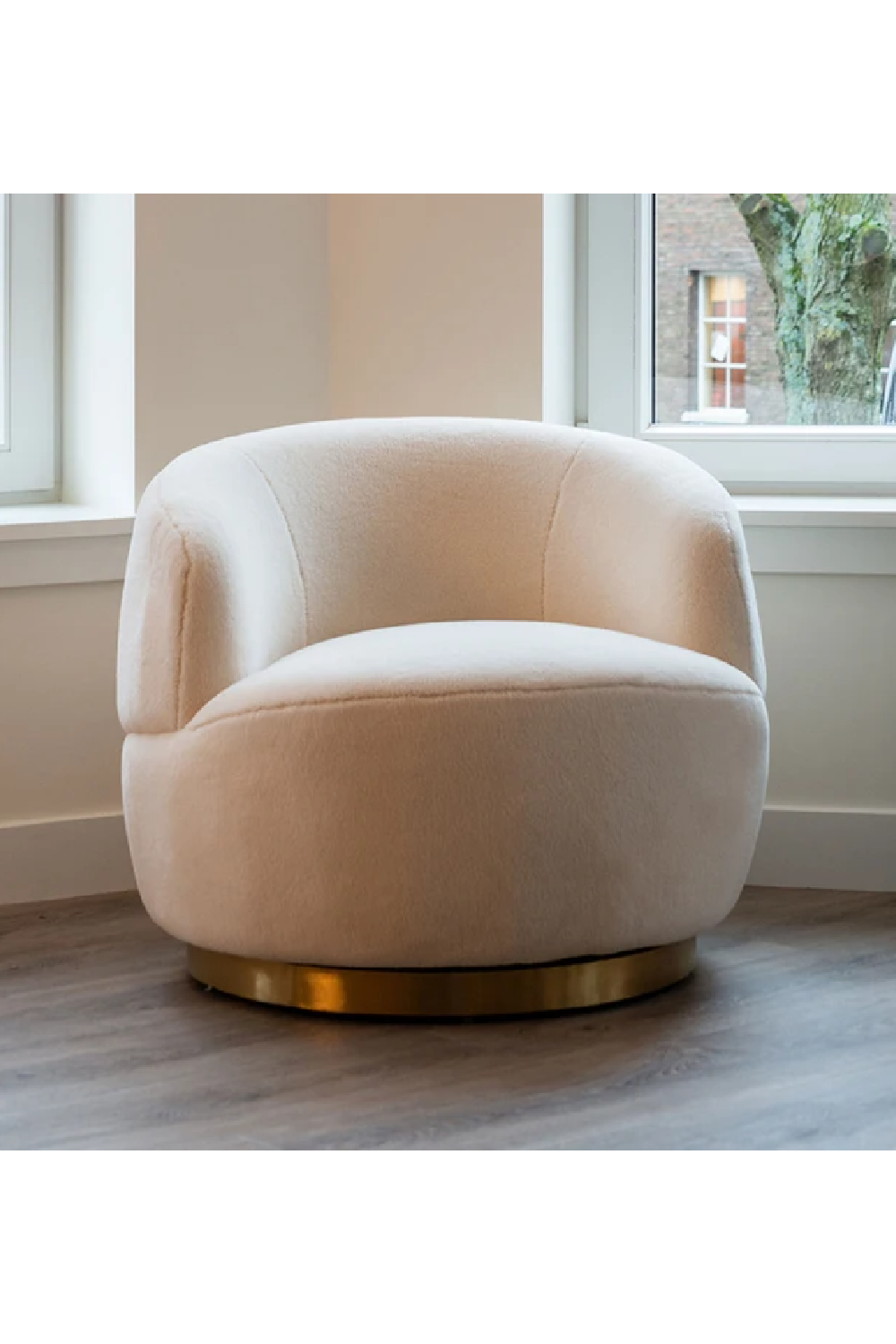 Modern Swivel Easy Chair | OROA Teddy | Oroa.com