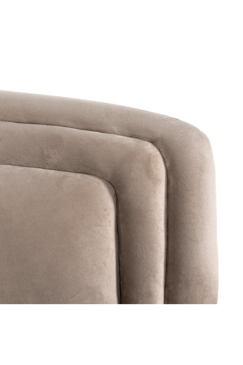 Modern Velvet Easy Chair | OROA Hazel | Oroa.com