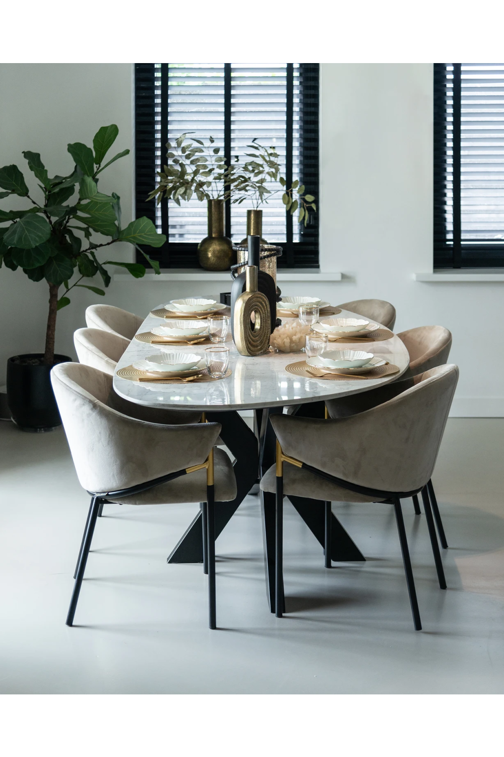 Khaki Velvet Modern Dining Chairs (2) | OROA Jocasta | Oroa.com