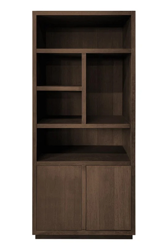 Brown Oak Bookcase | Richmond Interiors Oakura | Oroa.com
