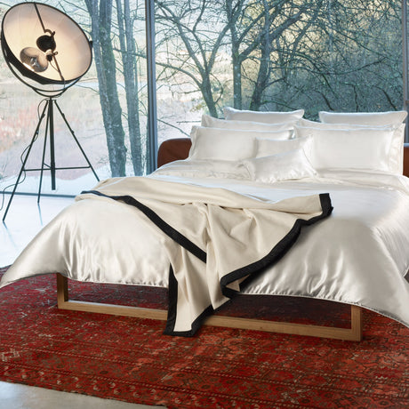 430TC Silk Sateen Duvet Cover | Amalia Home Maria | Oroa.com